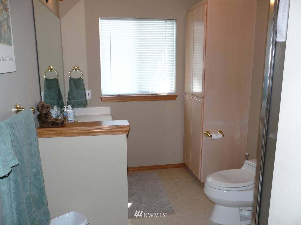 146 Spader Bay Road Chelan, WA 98816 - Photo 14 of 19 Gallery Image 14