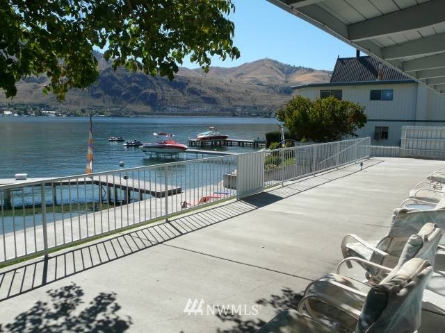 146 Spader Bay Road Chelan, WA 98816 - Photo 6 of 19 Gallery Image 6