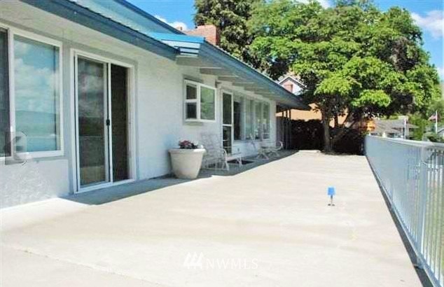 146 Spader Bay Road Chelan, WA 98816 - Photo 7 of 19 Gallery Image 7