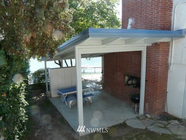 146 Spader Bay Road Chelan, WA 98816 - Photo 9 of 19 Gallery Image 9