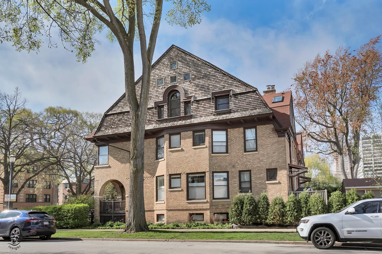 1401 Elmwood Avenue Evanston, IL 60201 - Photo 1 of 47 a view of multiple houses with a yard