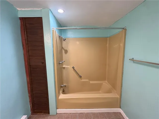 $1,450 | 549 New Alexandria Road, Greensburg, PA 15601