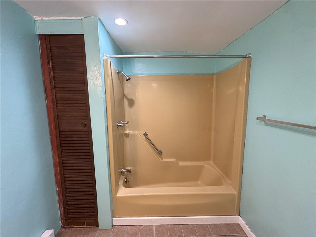 549 New Alexandria Road Greensburg, PA 15601 - Photo 15 of 38