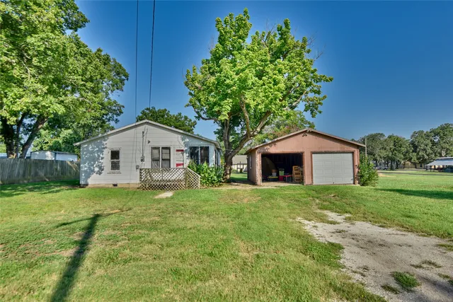 $85,000 | 510 North Dallas Street, Bremond, TX 76629