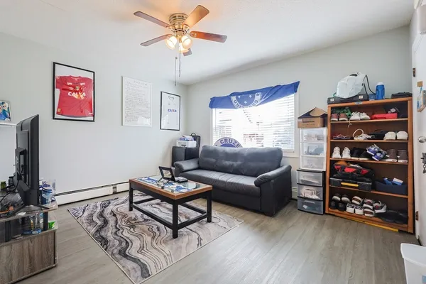 $1,500 | 104 Oak Street, Unit 1N, Fall River, MA 02720