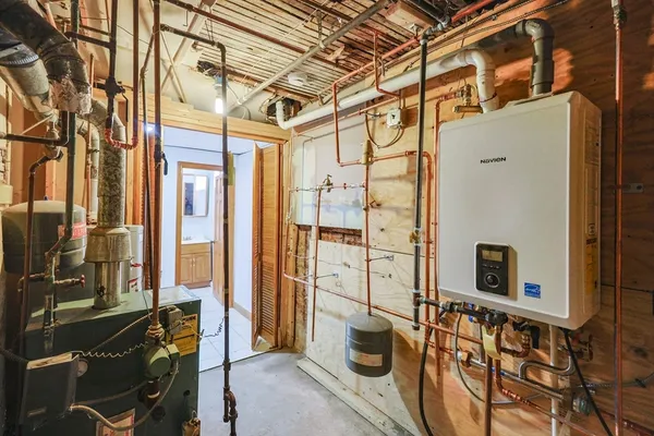 $1,500 | 104 Oak Street, Unit 1N, Fall River, MA 02720