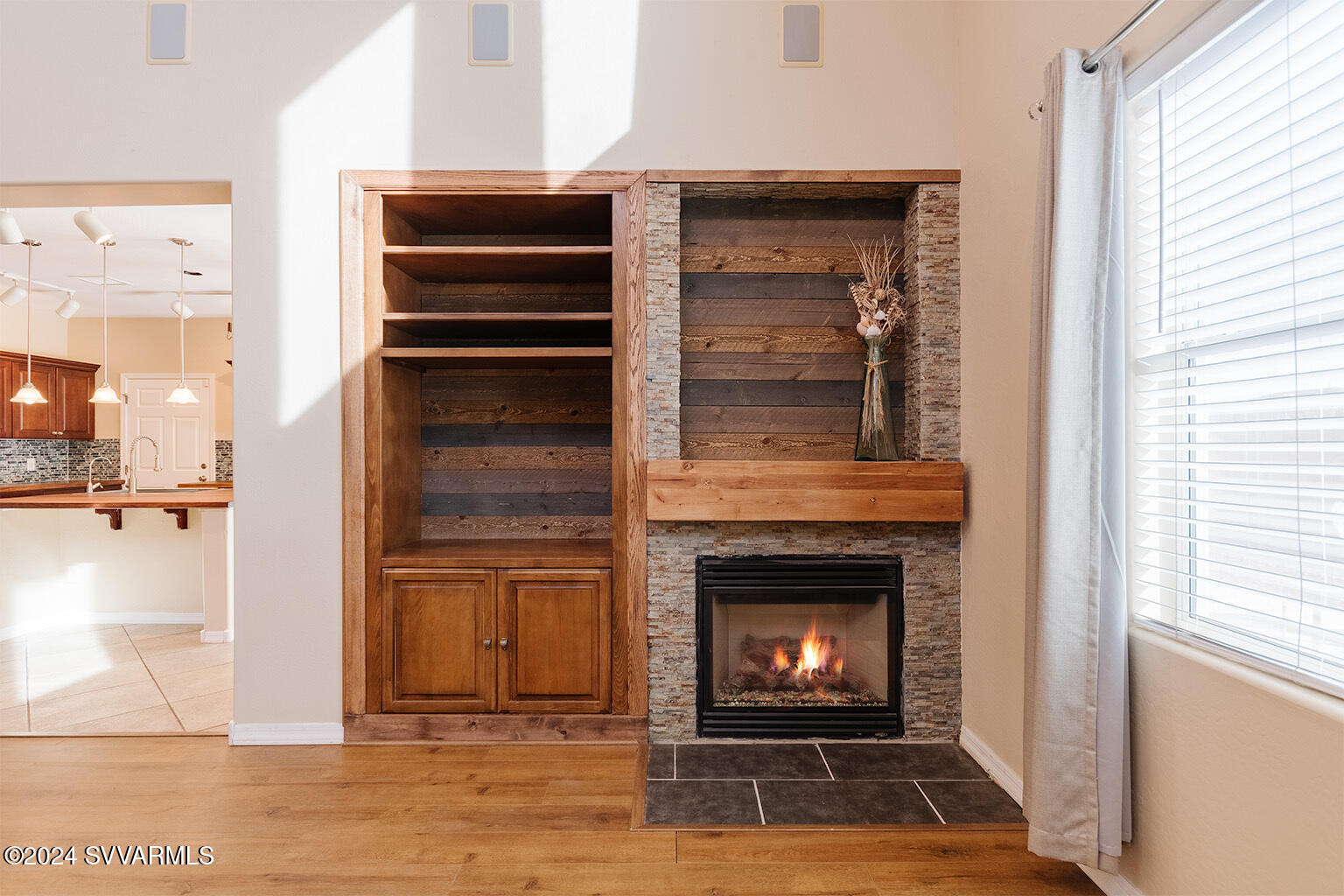 631 King Copper Road Clarkdale, AZ 86324 - Photo 8 of 46 fireplace