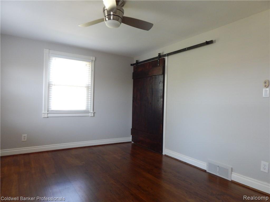 1682 Graefield Road Birmingham, MI 48009 - Photo 18 of 30