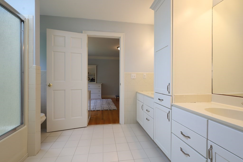 2 Bretton Road Dover, MA 02030 - Photo 21 of 39 Gallery Image 21