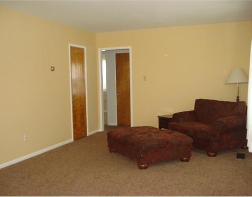 2218 North Hadley Road Springfield, OH 45505 - Photo 5 of 16 Gallery Image 5