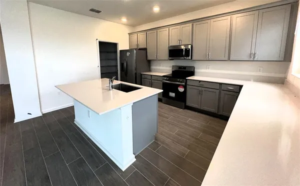 $3,250 | 2840 Fitness Street, Clermont, FL 34714