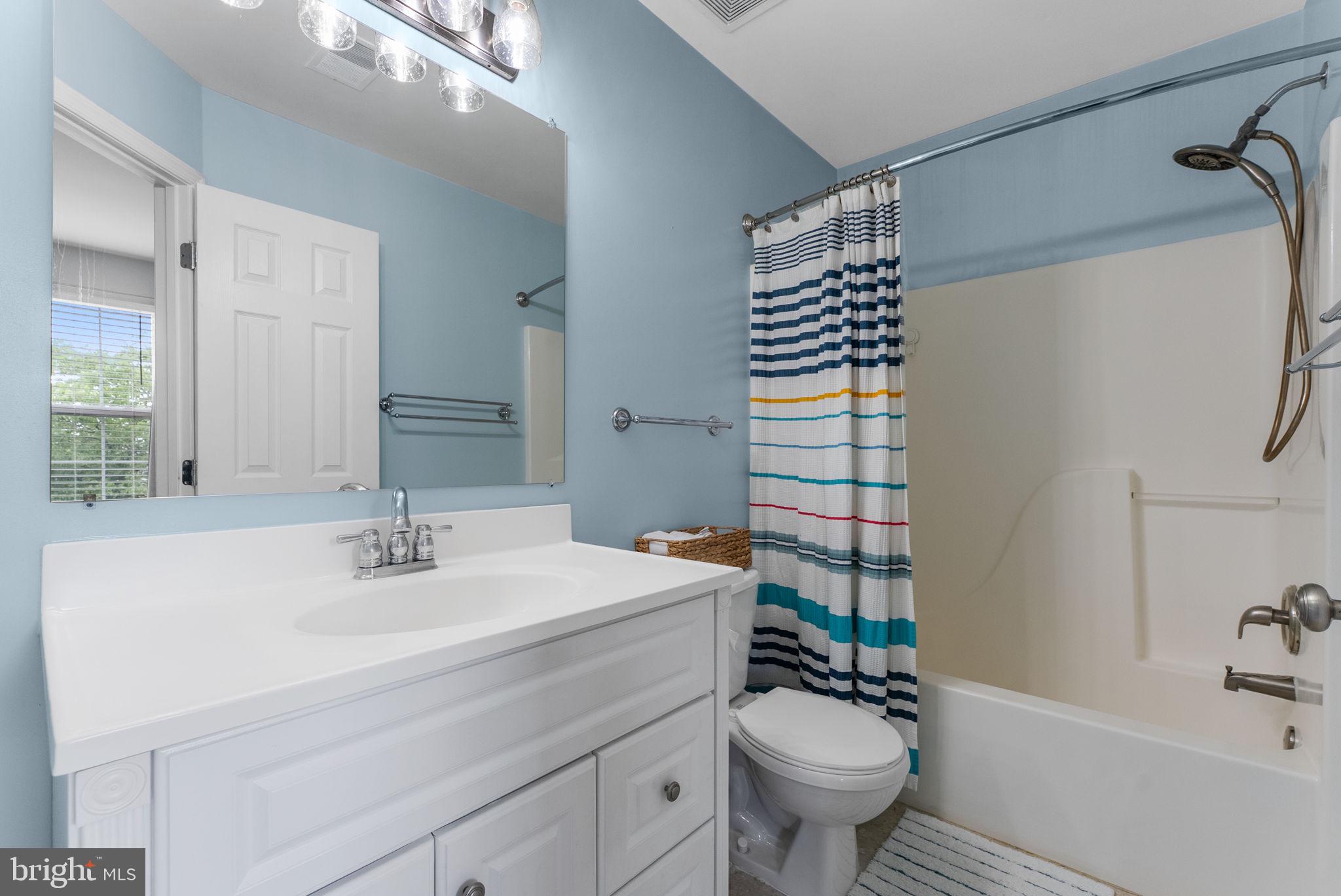 14365 Newbern Loop Gainesville, VA 20155 - Photo 33 of 59