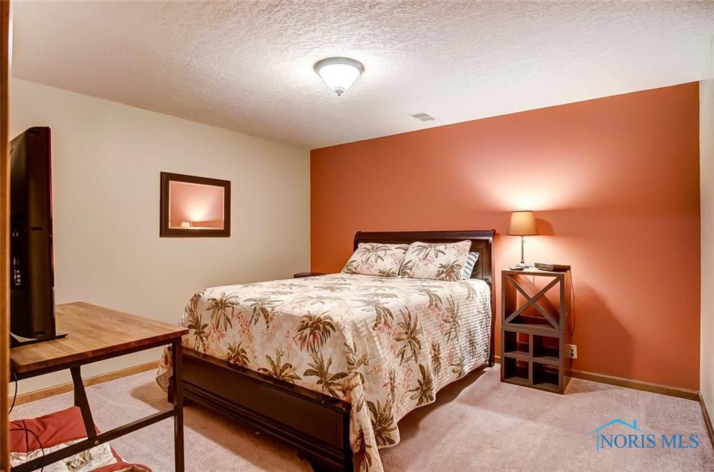 1044 Fox Run Road, Unit U1 Findlay, OH 45840 - Photo 27 of 33 Gallery Image 27