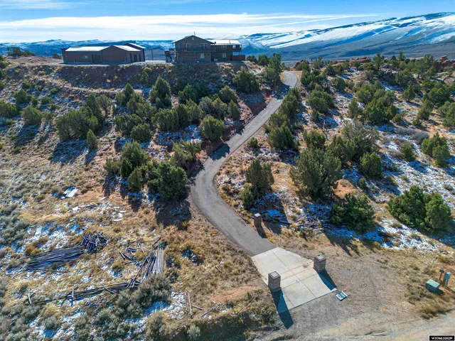 $950,000 | 43 Red Cliff Road, Lander, WY 82520