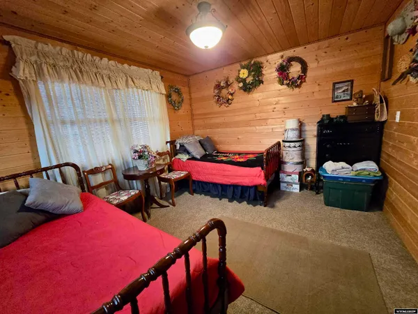 $950,000 | 43 Red Cliff Road, Lander, WY 82520