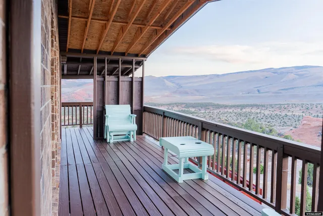 $950,000 | 43 Red Cliff Road, Lander, WY 82520