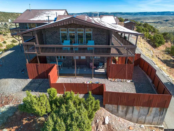 $950,000 | 43 Red Cliff Road, Lander, WY 82520