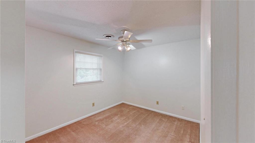 1007 Shalimar Drive High Point, NC 27262 - Photo 25 of 43 Bed 4