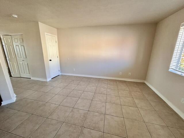 617 West Evans Ridge Circle, Unit 4 Washington, UT 84780 - Photo 7 of 16 Living Room