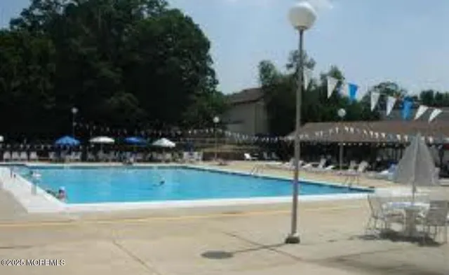 $1,800 | 153 Cross Slope Court, Unit D, Manalapan, NJ 07726