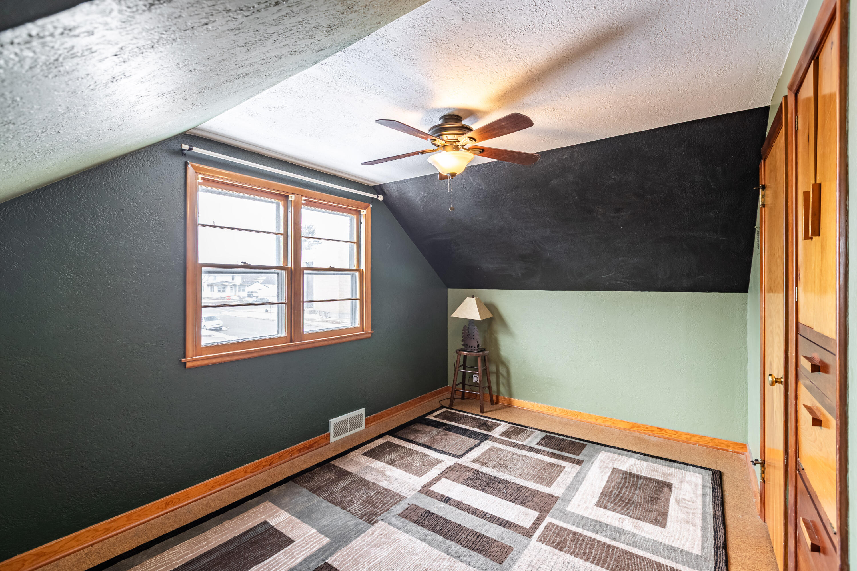 1918 Redfield Street La Crosse, WI 54601 - Photo 16 of 27 C24I1338-HDR