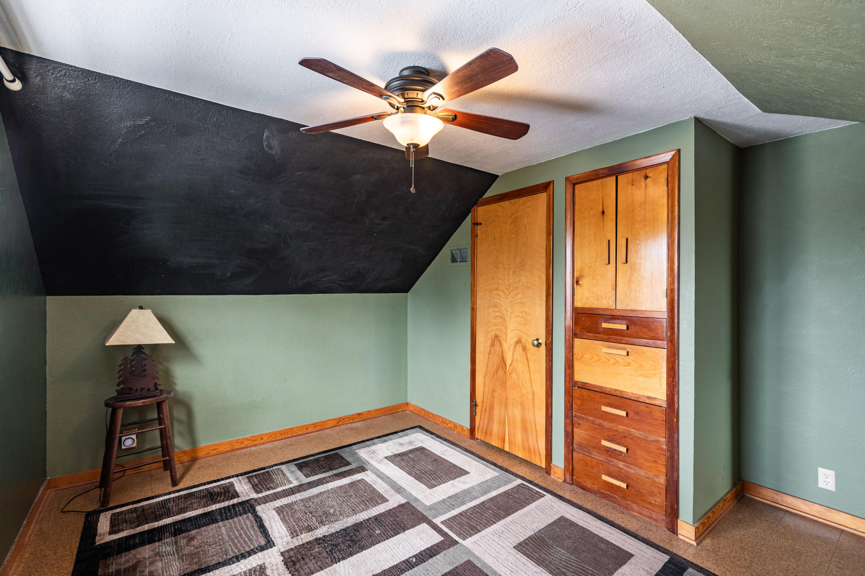 1918 Redfield Street La Crosse, WI 54601 - Photo 17 of 27 C24I1341-HDR