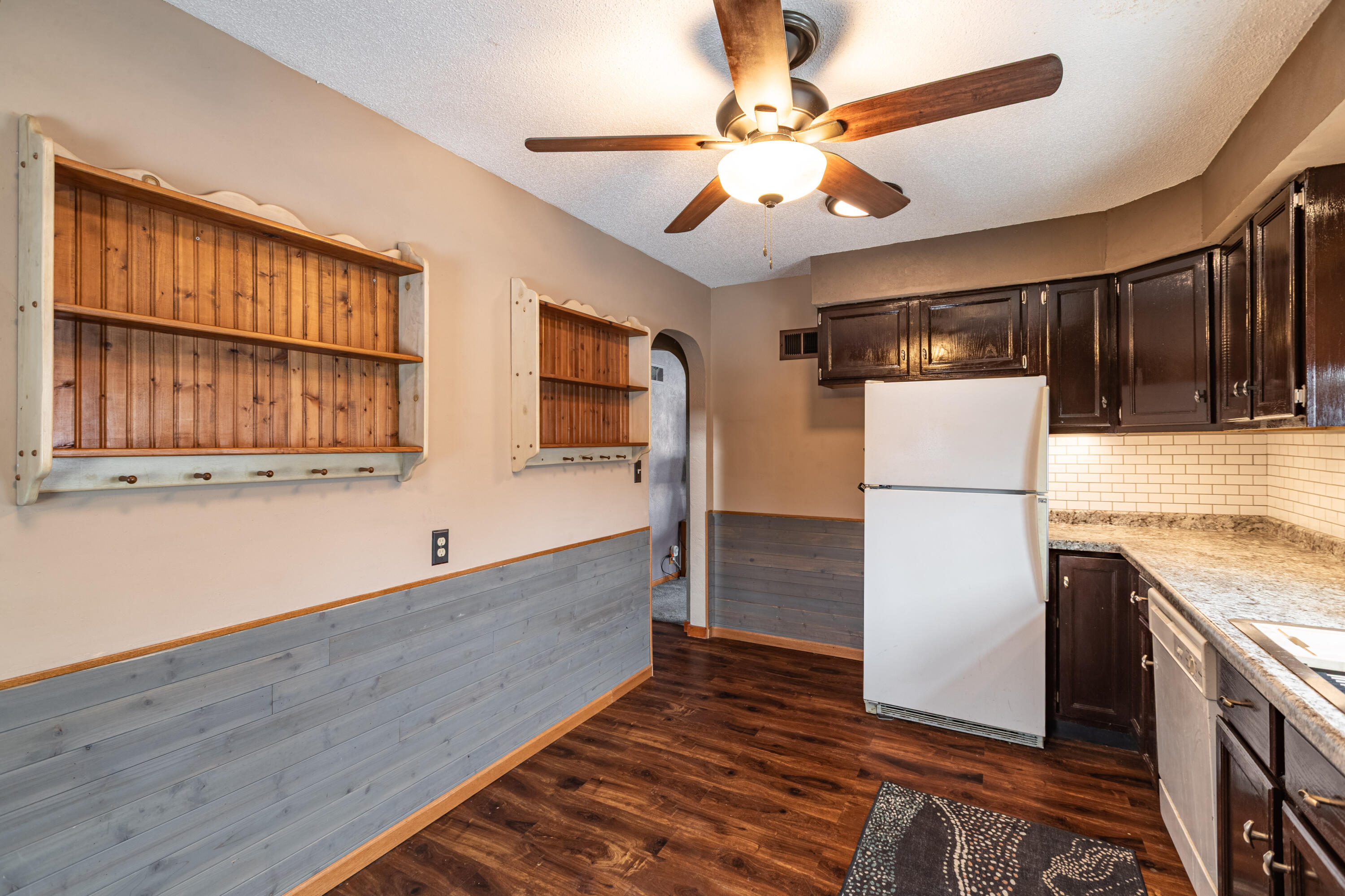 1918 Redfield Street La Crosse, WI 54601 - Photo 6 of 27 C24I1353-HDR