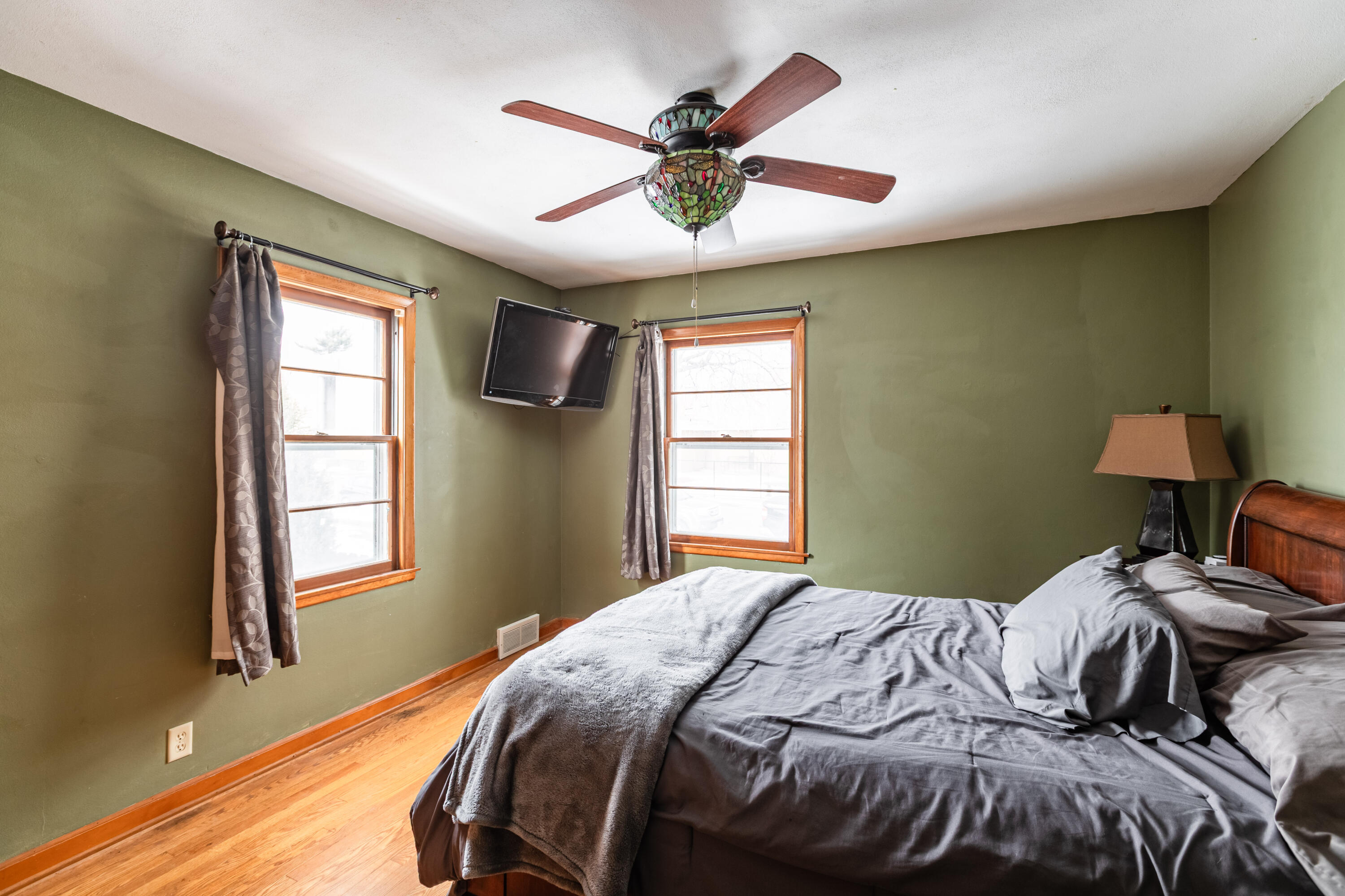 1918 Redfield Street La Crosse, WI 54601 - Photo 7 of 27 C24I1311-HDR