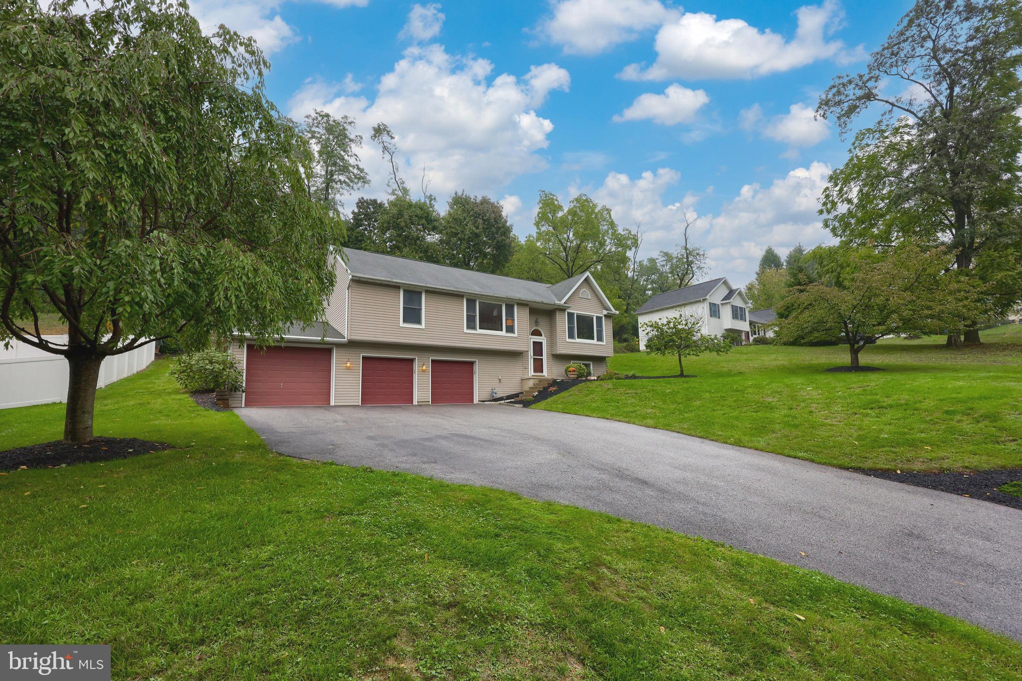 249 Tri Hill Road York, PA 17403 - Photo 2 of 44 Gallery Image 2