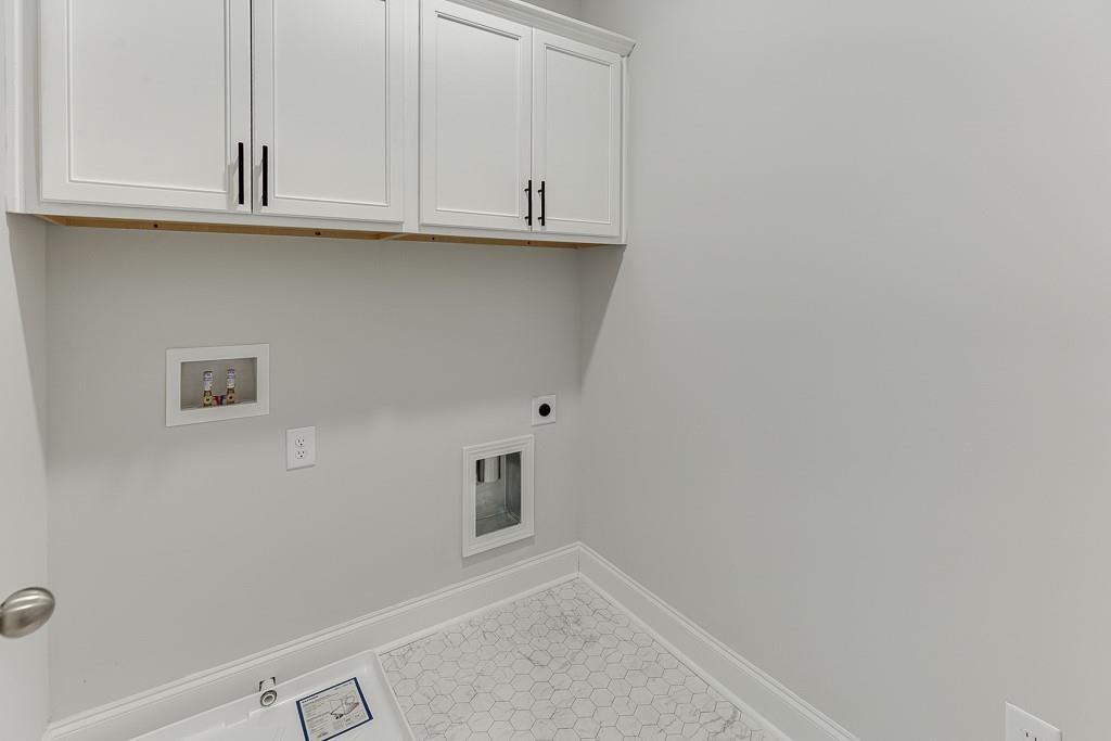 1276 Ainsworth Alley Sugar Hill, GA 30518 - Photo 32 of 56 a view of an empty room