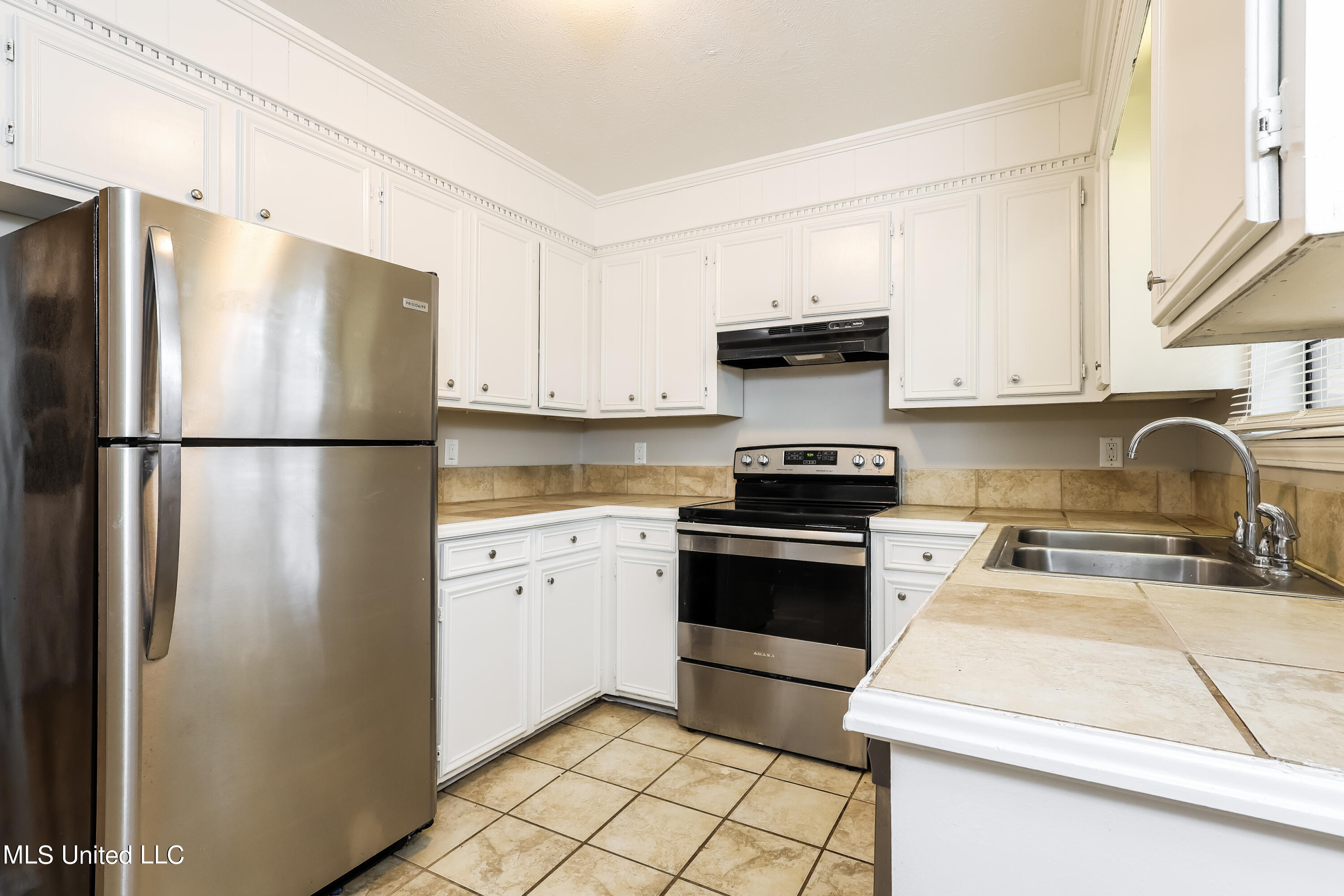 322 Planters Grove Ridgeland, MS 39157 - Photo 6 of 15 005-photo-kitchen-14022579