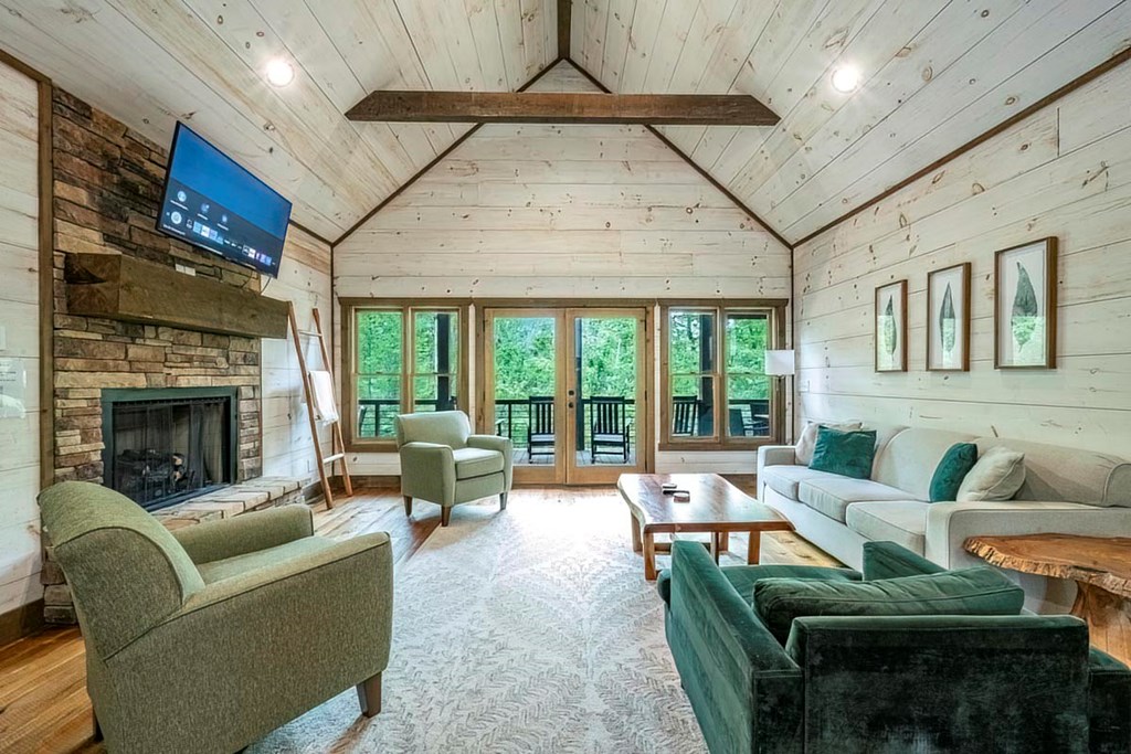 1085 Dills Road Blue Ridge, GA 30513 - Photo 6 of 54 Gallery Image 6