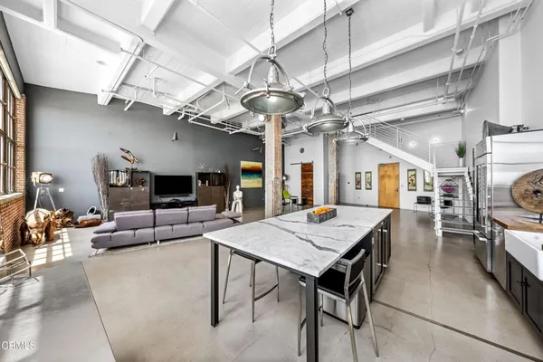 $2,399,000 | 1850 Industrial Street, Unit 708, Los Angeles, CA 90021