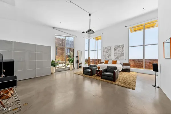 $2,399,000 | 1850 Industrial Street, Unit 708, Los Angeles, CA 90021