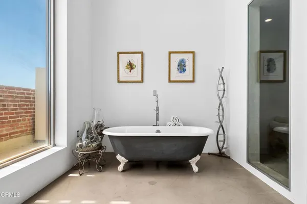 $2,399,000 | 1850 Industrial Street, Unit 708, Los Angeles, CA 90021