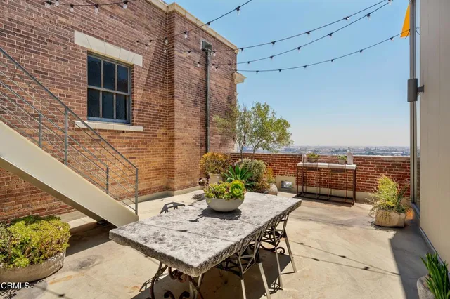 $2,399,000 | 1850 Industrial Street, Unit 708, Los Angeles, CA 90021