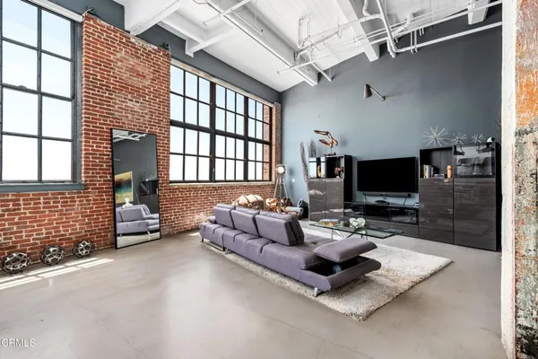 $2,399,000 | 1850 Industrial Street, Unit 708, Los Angeles, CA 90021