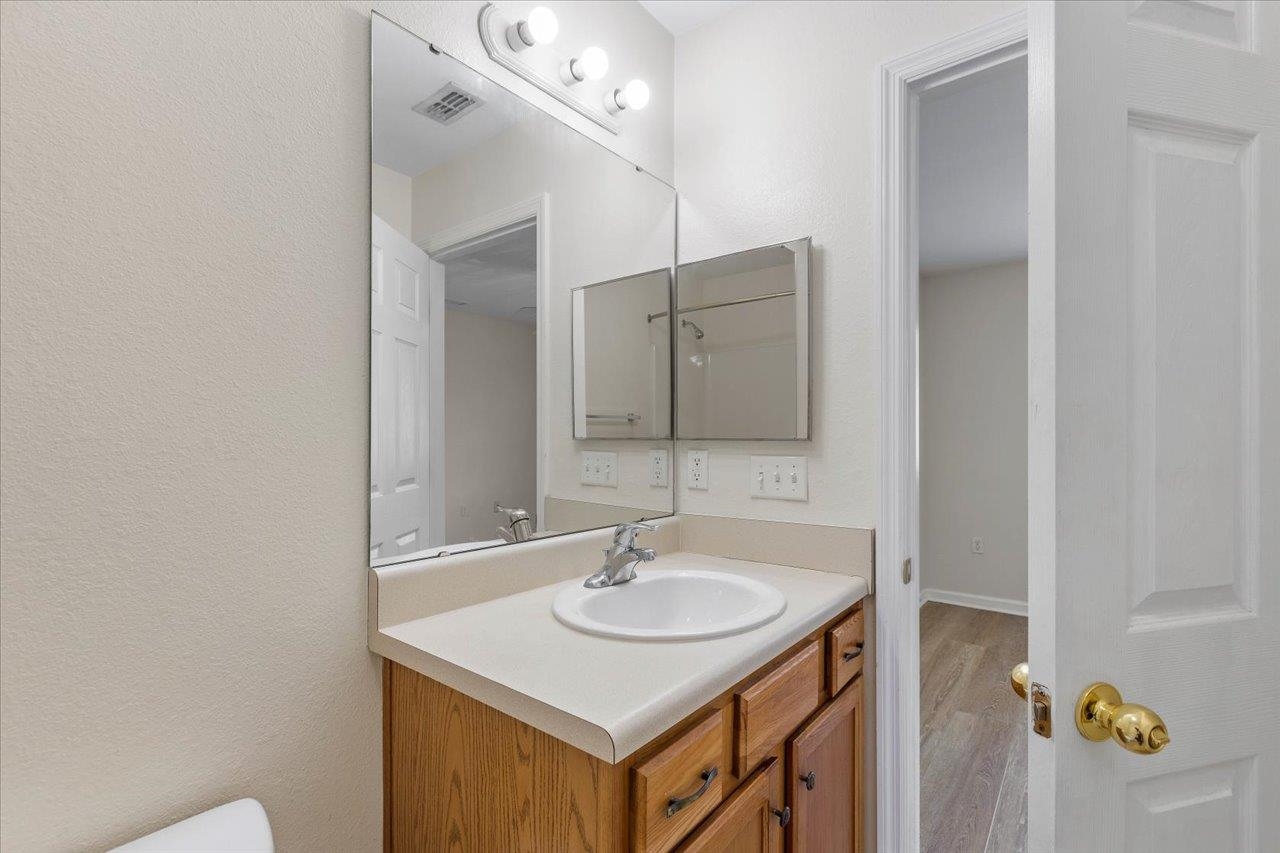 4434 Gearhart Road, Unit 1802 Tallahassee, FL 32303 - Photo 4 of 37