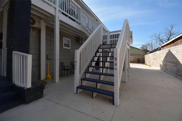 $1,550 | 7124 Avenue F, Unit 8, Houston, TX 77011