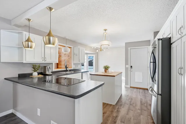 $490,000 | 4995 124th Street North, St. Paul, MN 55110