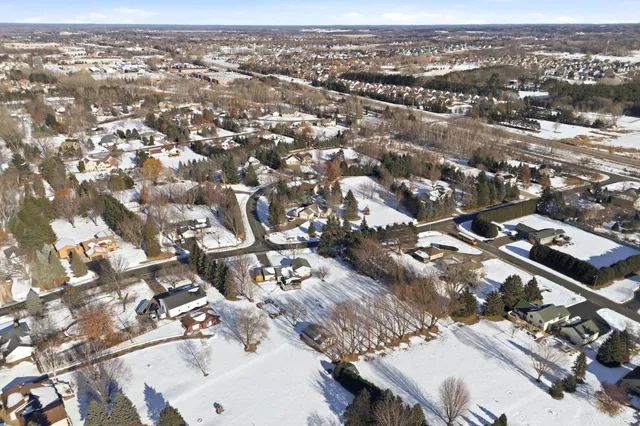 $490,000 | 4995 124th Street North, St. Paul, MN 55110