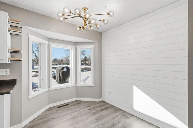 $490,000 | 4995 124th Street North, St. Paul, MN 55110