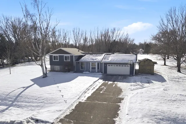 $490,000 | 4995 124th Street North, St. Paul, MN 55110