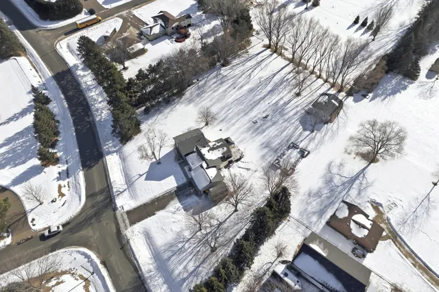 $490,000 | 4995 124th Street North, St. Paul, MN 55110