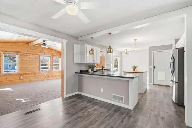 $490,000 | 4995 124th Street North, St. Paul, MN 55110