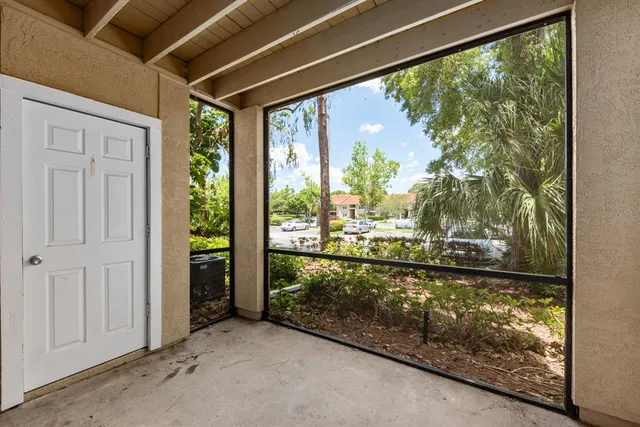 $2,000 | 4057 Crockers Lake Boulevard, Unit 13, Sarasota, FL 34238