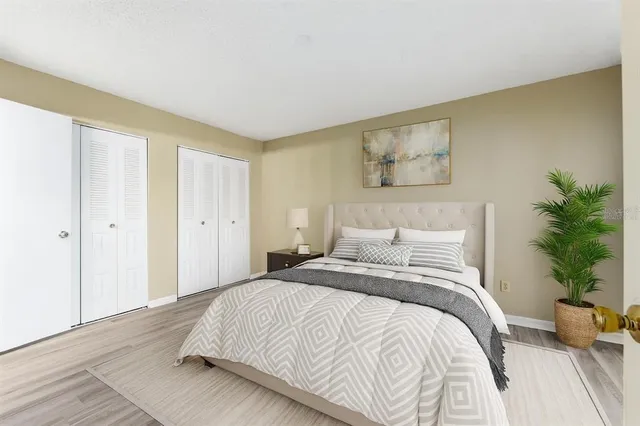 $2,000 | 4057 Crockers Lake Boulevard, Unit 13, Sarasota, FL 34238