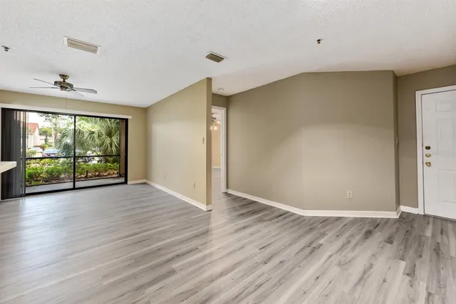 $2,000 | 4057 Crockers Lake Boulevard, Unit 13, Sarasota, FL 34238
