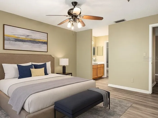 $2,000 | 4057 Crockers Lake Boulevard, Unit 13, Sarasota, FL 34238