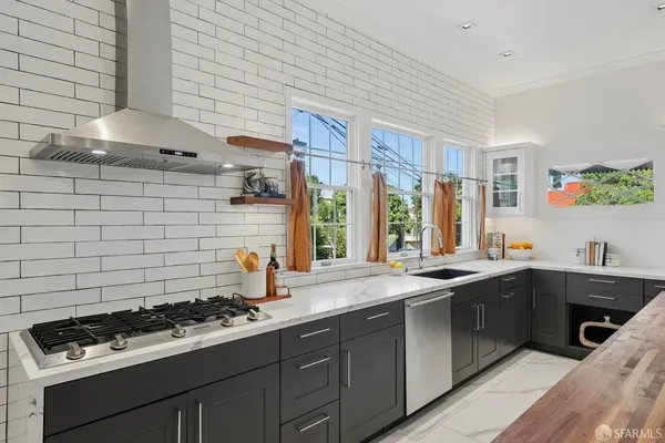 $2,395,000 | 4367 21st Street, San Francisco, CA 94114